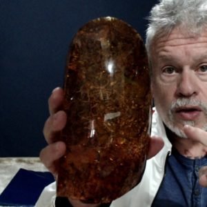 Cristais (Gemoterapia) e Perfumes de Poder . Xamanismo e magia